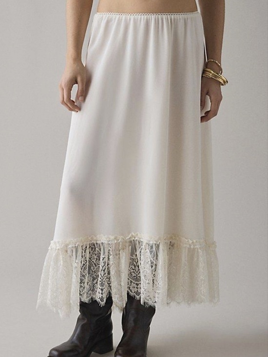 Kimchi Blue Dresses & Skirts - IVORY MAXI SKIRT WITH LACE TRIM
